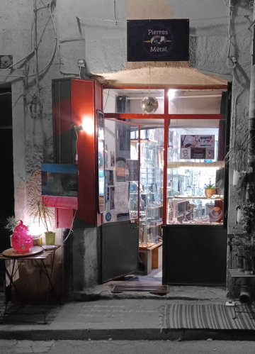 Artisan bijoutier nocturne à Montpellier 